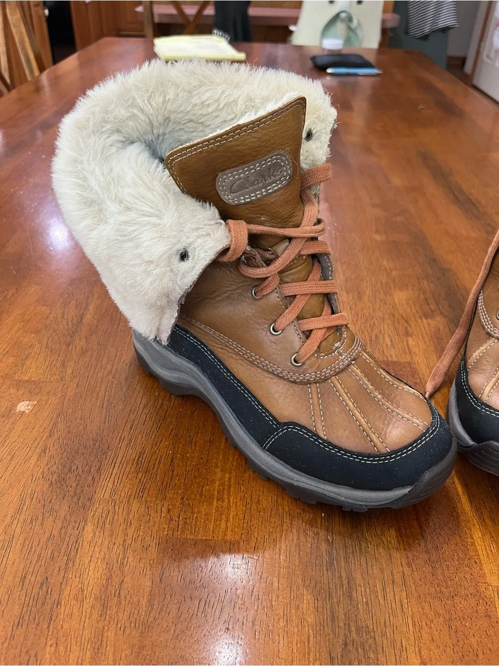 Clarks Tan Leather Lace-Up Fur-Cuff Boots